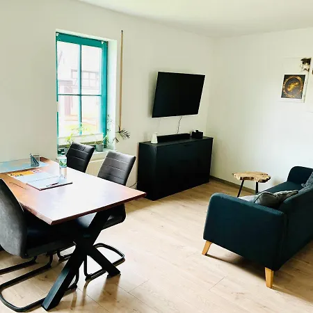 Chorzimmer- Ambiente Am Fusse Der Burg Apartament *