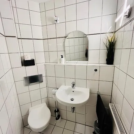 Chorzimmer- Ambiente Am Fusse Der Burg * Holzhausen (Ilm-Kreis)