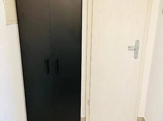 Chorzimmer- Ambiente Am Fusse Der Burg Holzhausen (Ilm-Kreis)