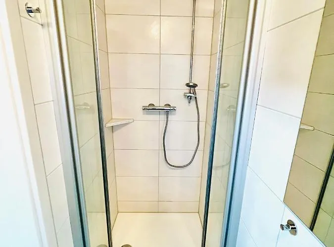 Chorzimmer- Ambiente Am Fusse Der Burg Holzhausen (Ilm-Kreis)